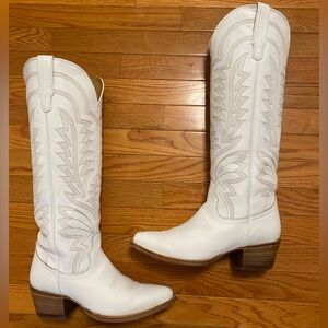 Tecovas The Abby in Snow size 10